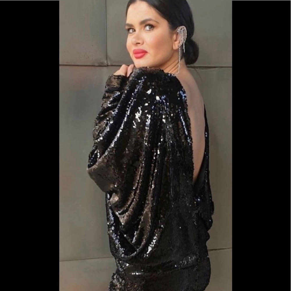 HOST PICK 🎉PARTY SEASON IS HERE😳 NEW! Zara Multi Position Black Sequin Dress - Picture 11 of 13